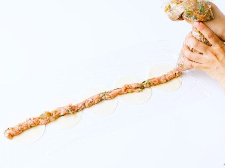 美味しくて簡単なのだけど…。ザワつく「棒餃子」のレシピ→「てか、作り方(笑)!」「もう普通の作り方には戻れない!」