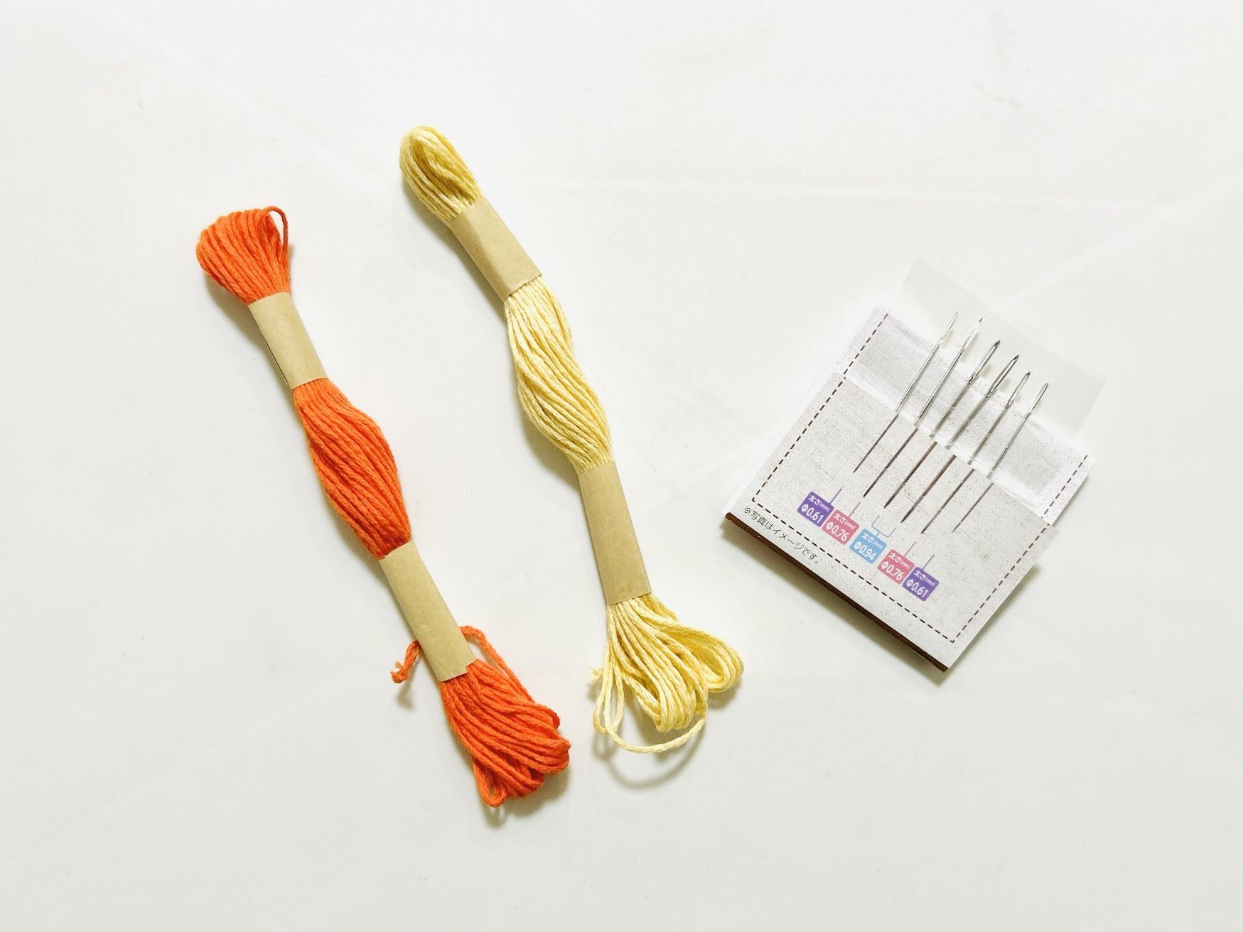 再販可能＊ふかふか刺繍スタイ＊きのこ＊ 再販可能＊ふかふか刺繍スタイ＊きのこ＊