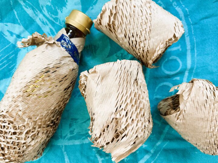 カルディなどで瓶を包んでくれる茶色い紙、捨てません!企業のリメイク術などで家事にも便利に使えます♪