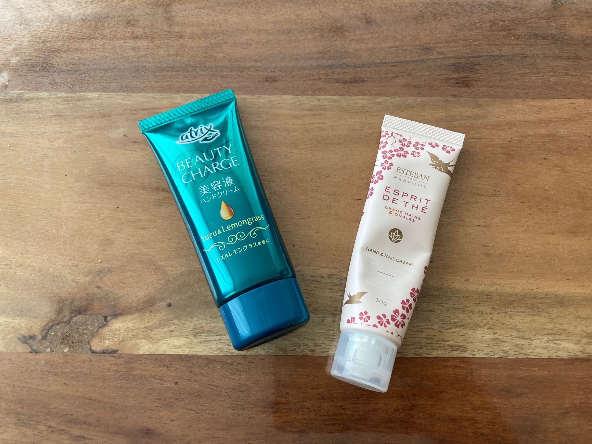 使い切れないまま放置…はもったいない！ハンドクリームはこんなに便利に使えるんです♪