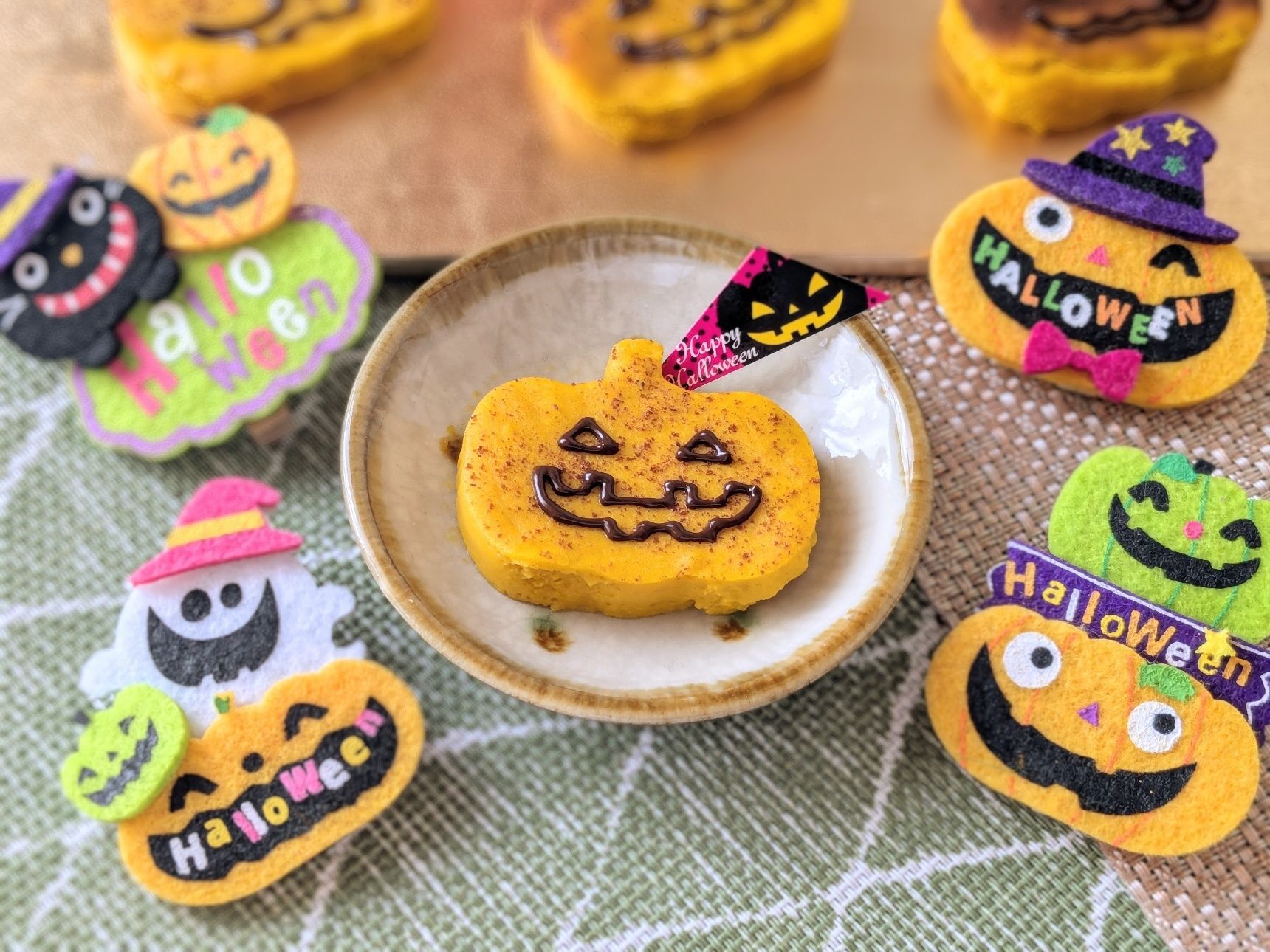 頑張らないハロウィン♡スパイスたっぷりかぼちゃの一口チーズケーキ