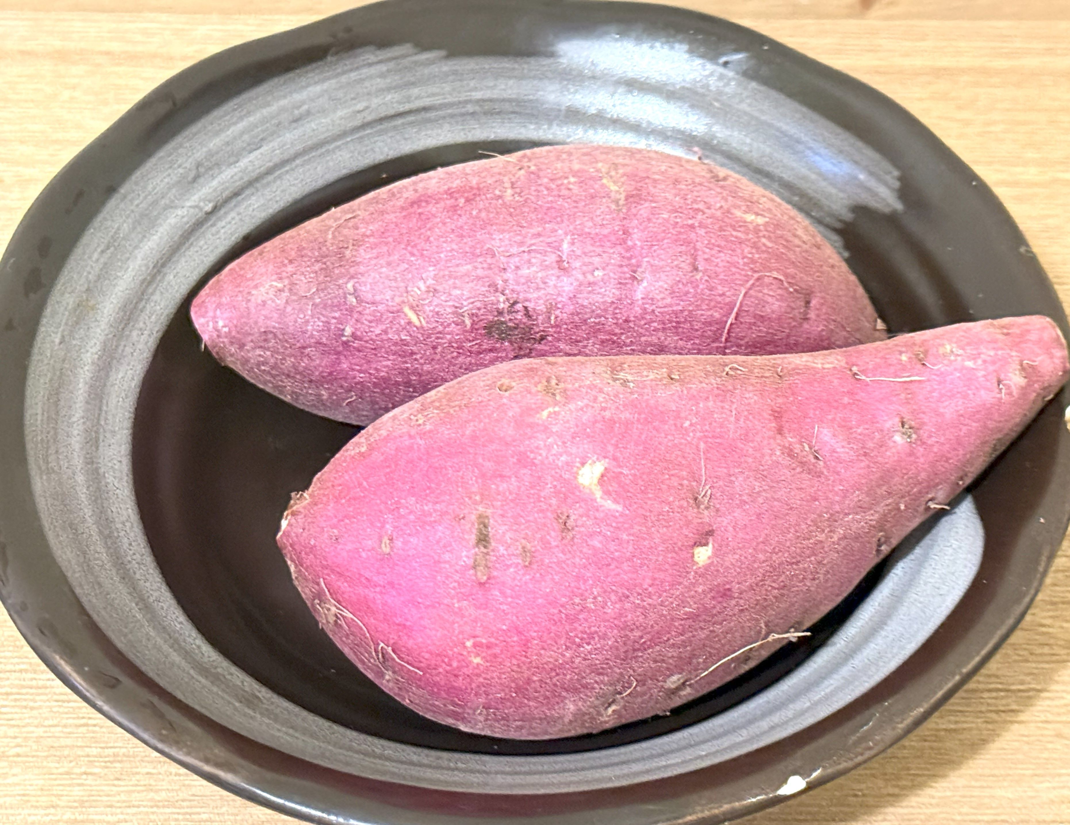 さつまいもを「レンチン」で焼き芋みたいに甘く＆ホクホク食感にする【裏ワザ】