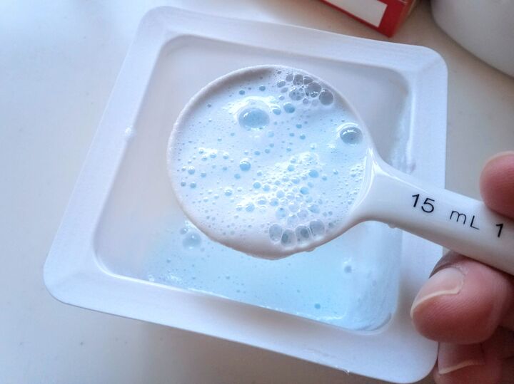 湯垢はクエン酸じゃ落ちないの!?ところが身近なキッチンアイテムを使うと…