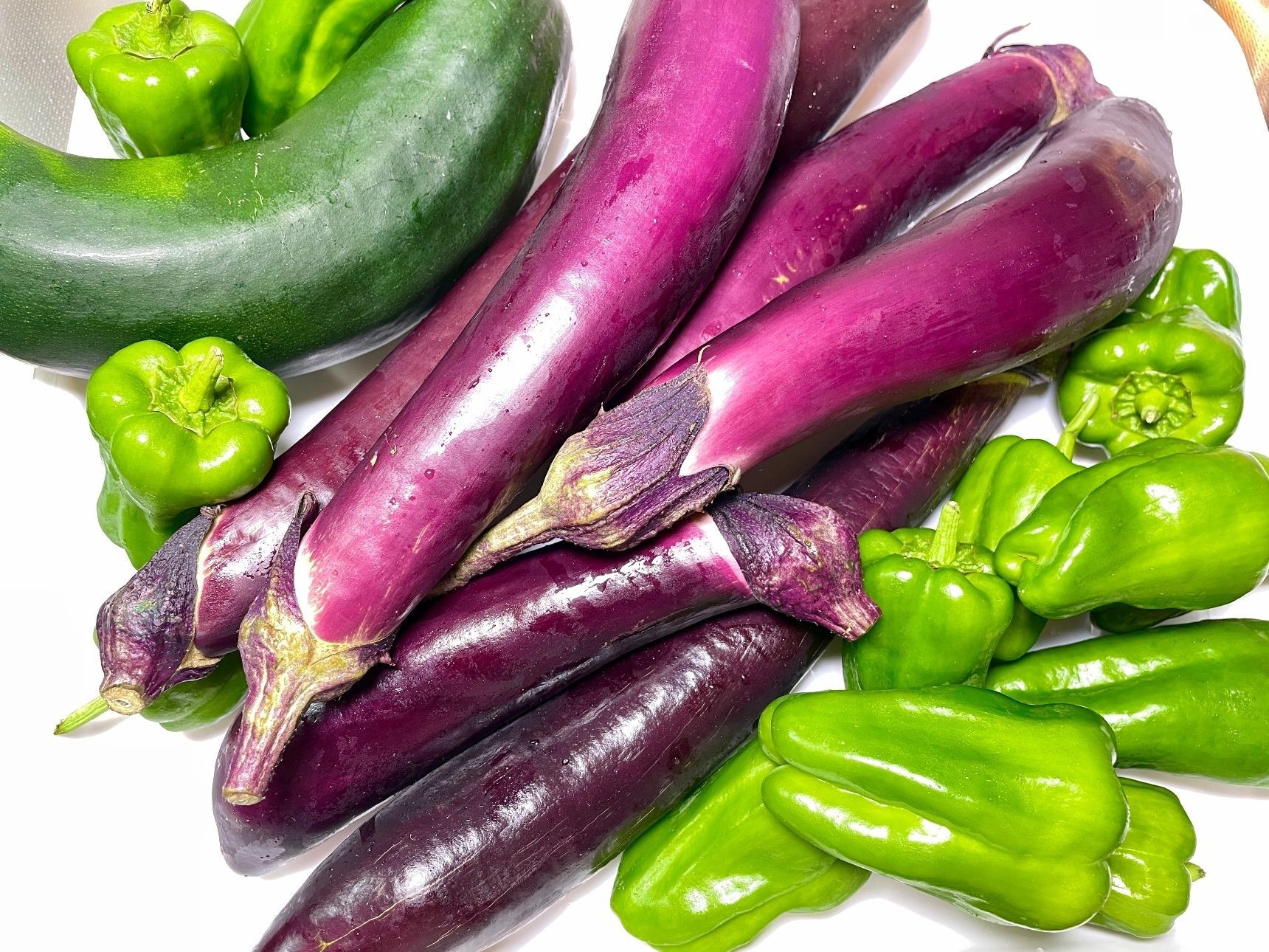 夏に採れ過ぎた野菜を秋までおいしく♡麺類にパパッとトッピング♪