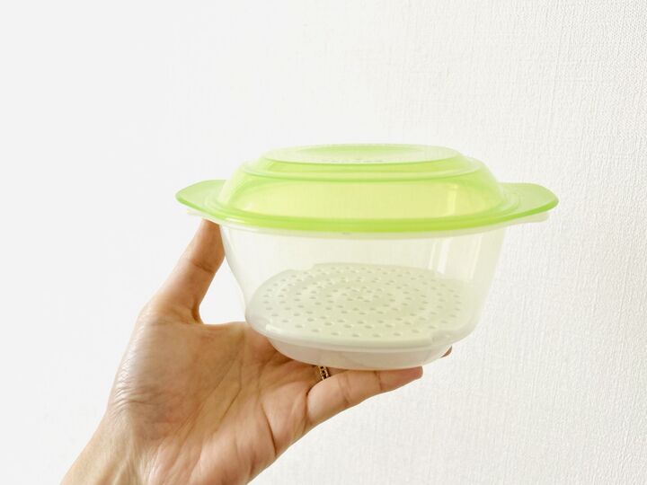 【ダイソー】「220円でも買ってよかった!」ひっくり返して使うと、別モノに!?働き者の調理アイテムは必見