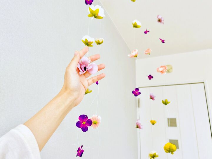 100均造花がオシャレなガーランドに変身!お部屋が華やかになるステキな使い方