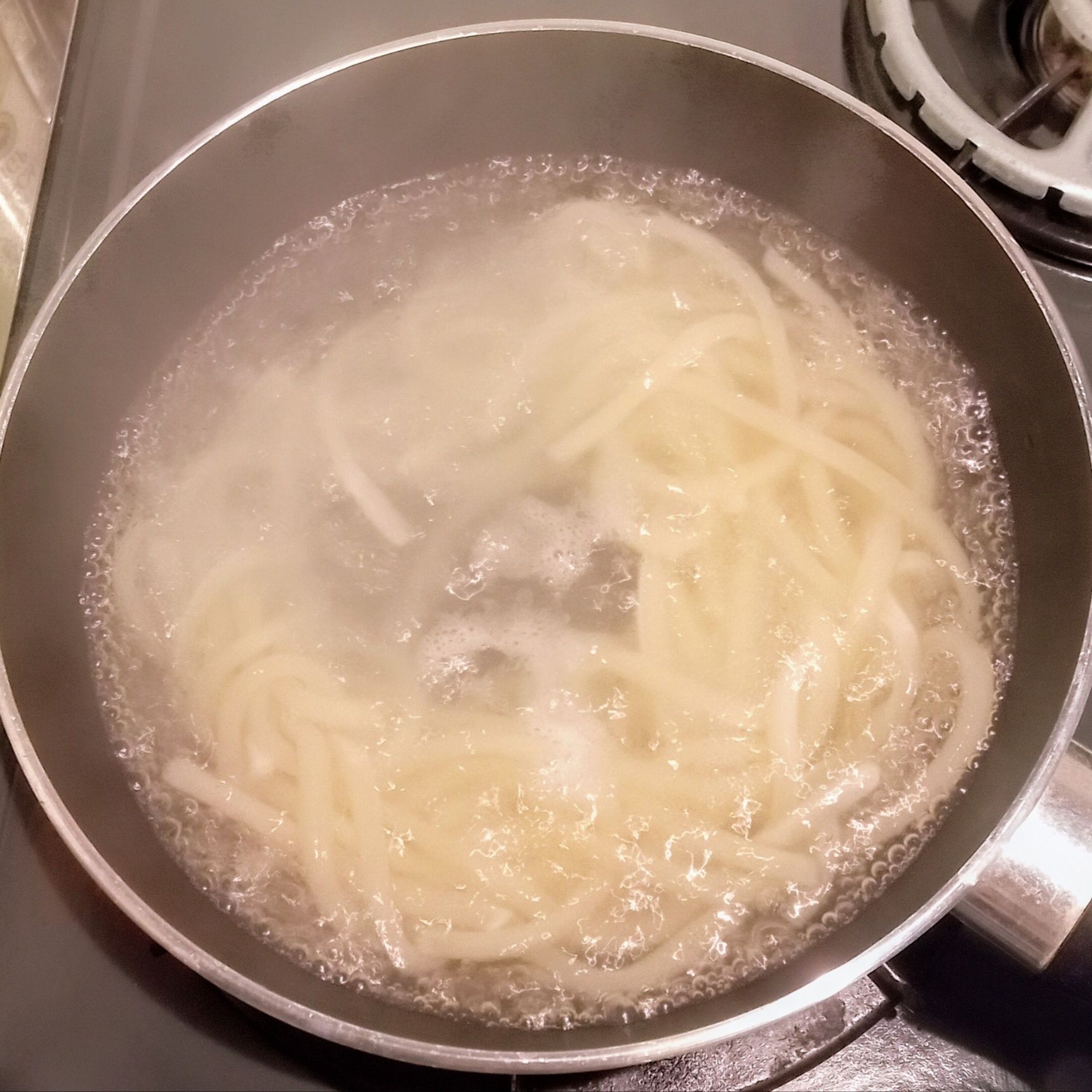 麺が柔らかくなるまで5分