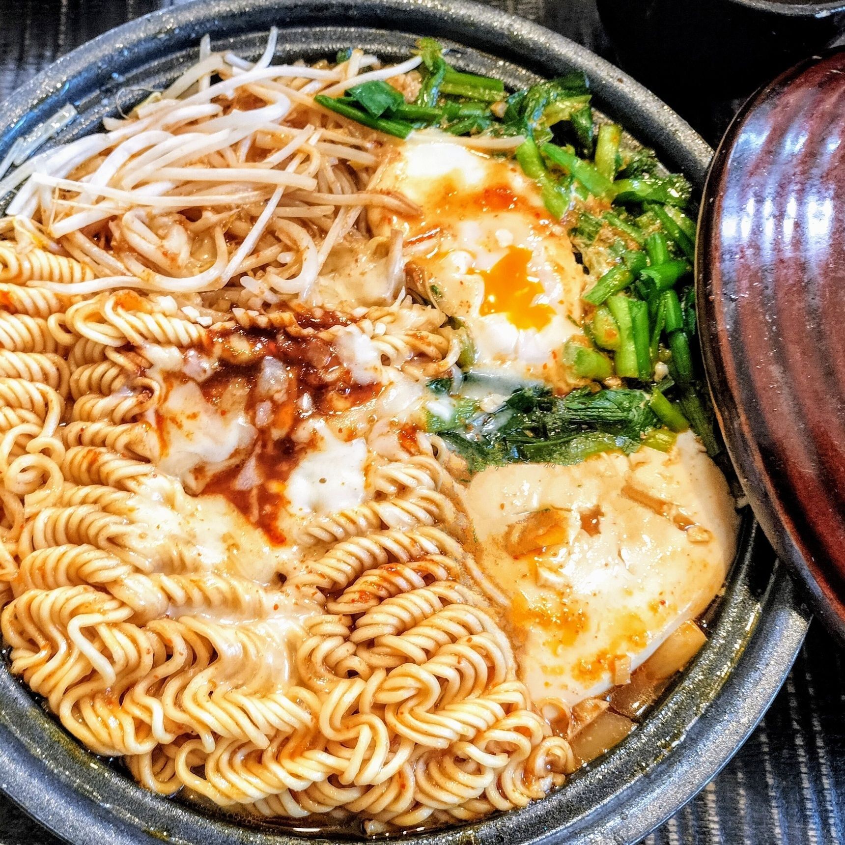 旨辛！スンドゥブラーメン！豚こま肉を柔らかく下味をつける！半熟卵と柔らか豆腐！