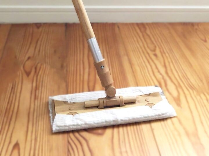 まず「ウェットシート」はNG!やりがちだけど実はアウトな床掃除