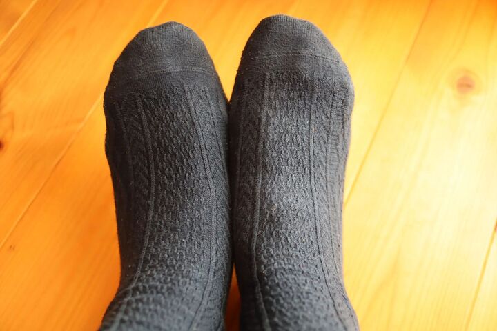 冷え性さん必見☆警視庁推奨!ほんのちょっとの手間だけで足元ポカポカになる方法♪【試してみた】