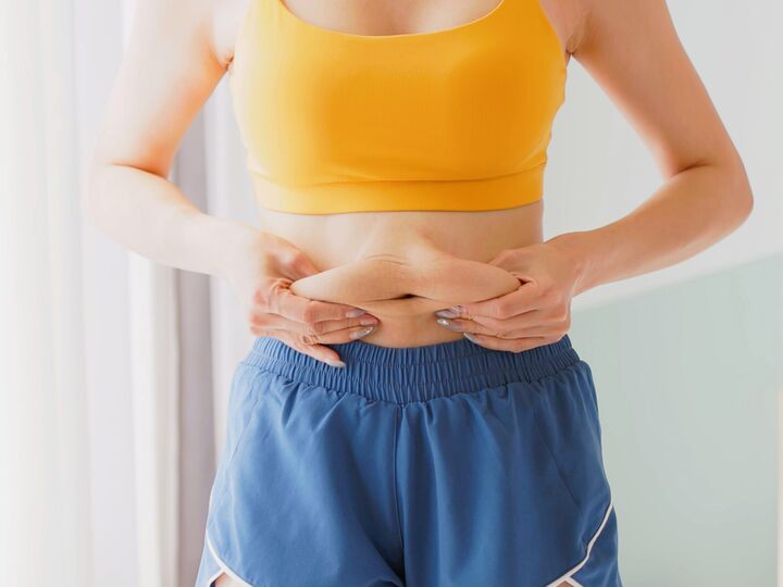 食べる量は増えてないのに…。【更年期太り】で痩せられない人のための最強ダイエット法とは?