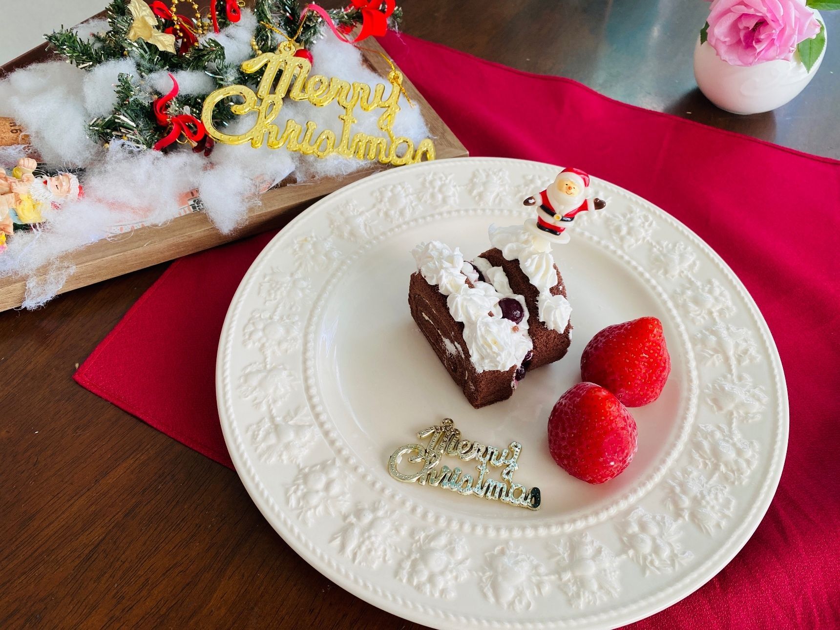 ロールケーキの飾り付けのコツ♪