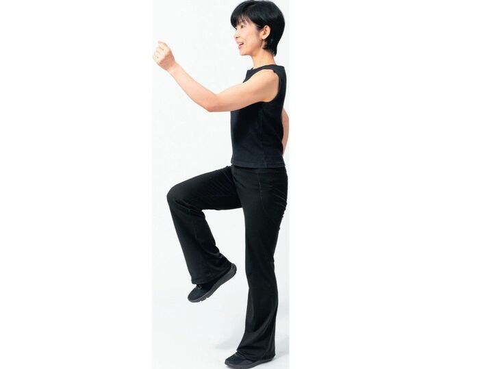 20kg痩せた管理栄養士の〈ゆる筋トレ〉。最強の運動はズバリ「ウォーキング」!何キロ歩けばいい?