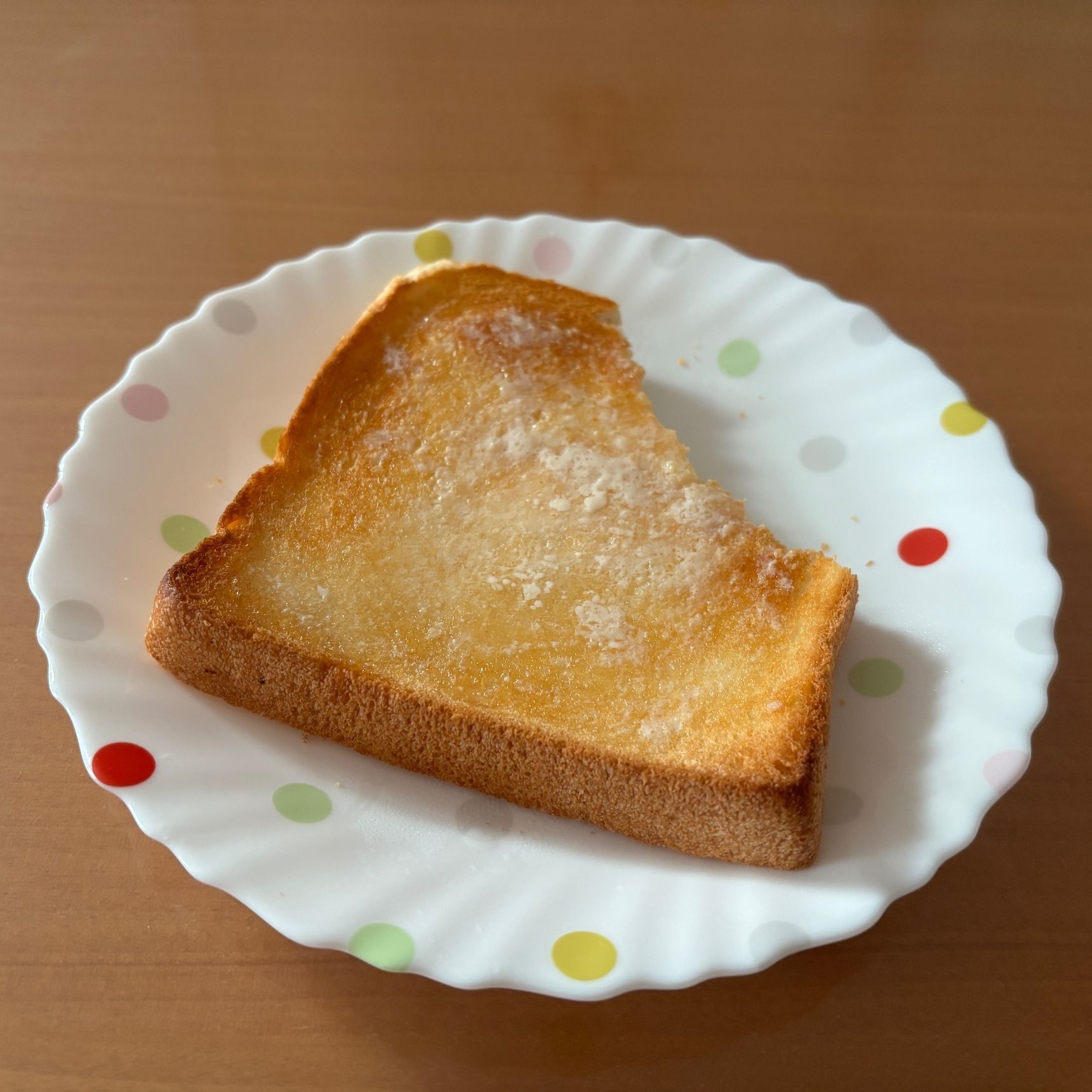 焼き上がったトーストにのせてパクリ！