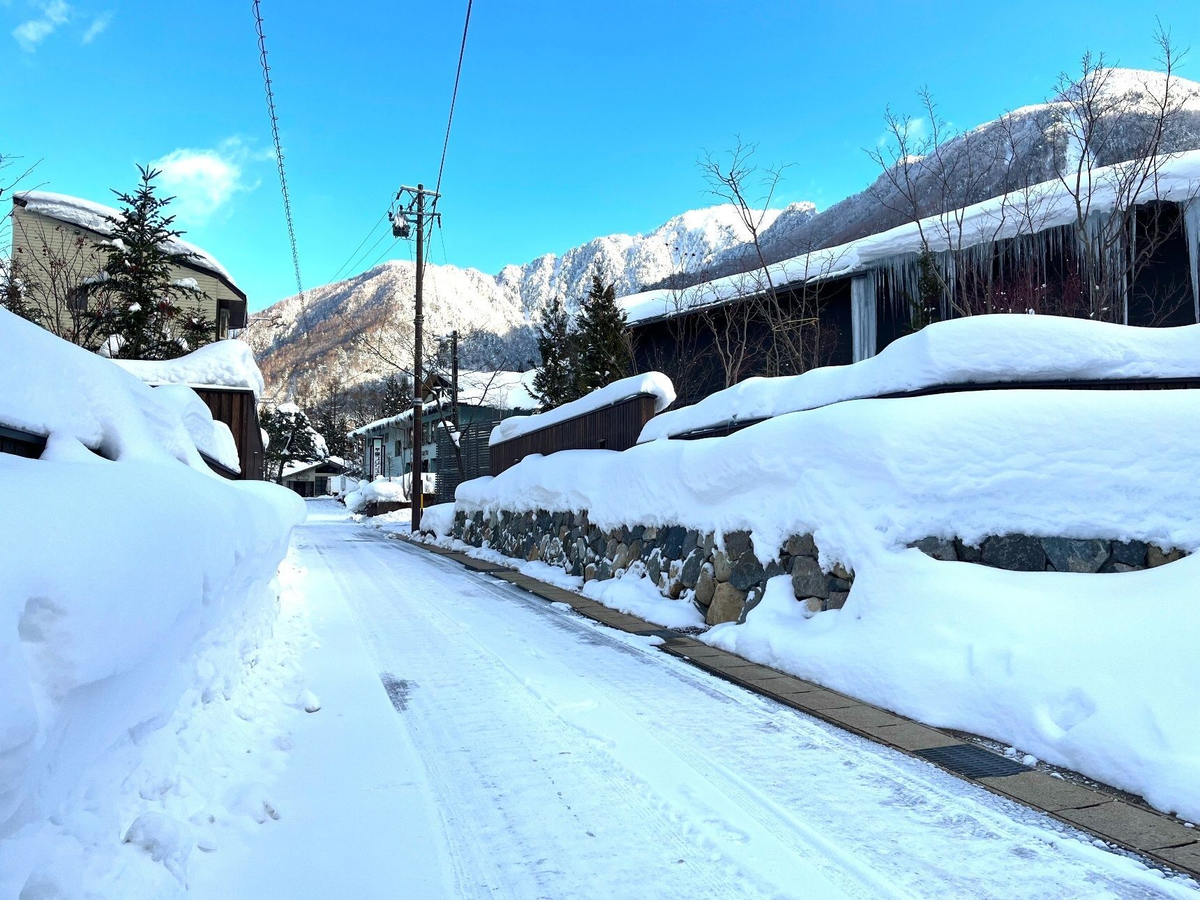 4月ごろまでは一面、雪景色。喧騒を離れて存分にこもれる環境