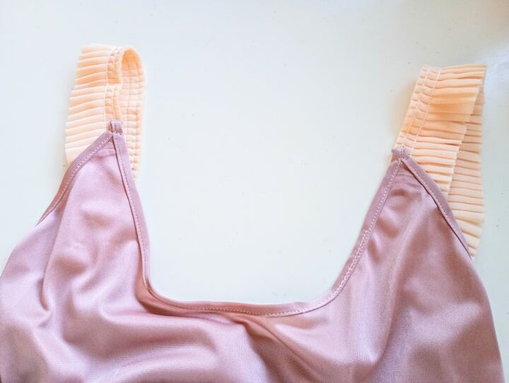 「キャミの肩紐が落ちちゃう(困)」を解決する【目ウロコ裏ワザ】短くなって見た目もか~わいい♡