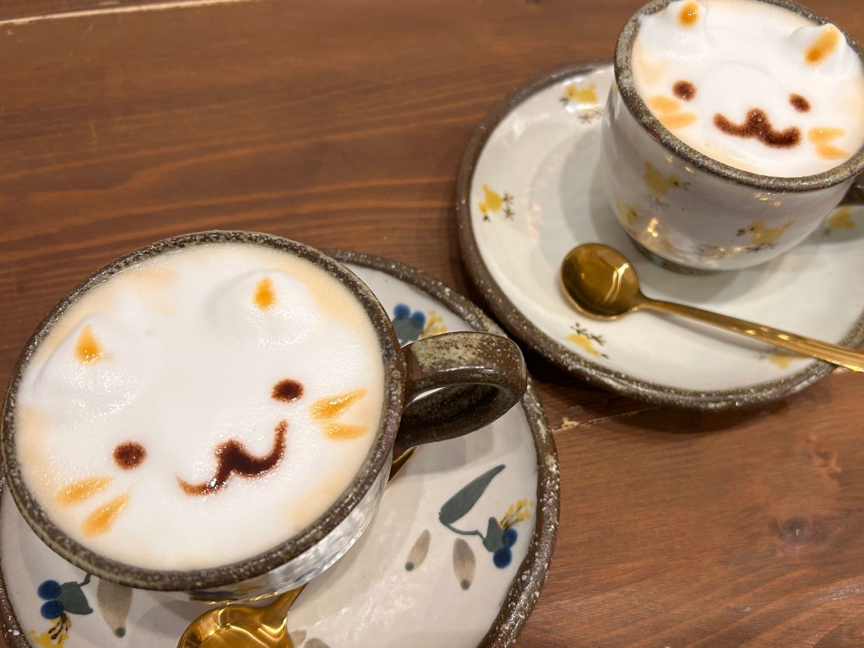 ドリンクは「ふわふわ泡のカフェラテ