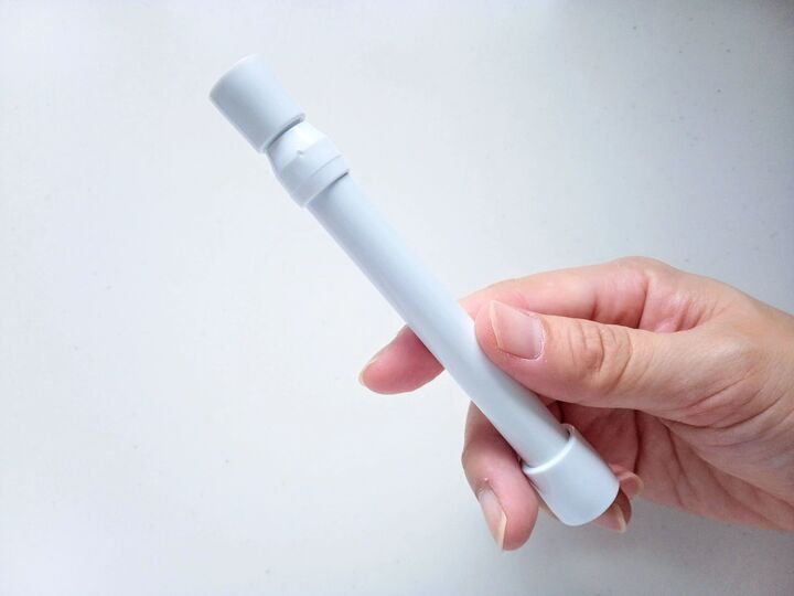 【100均】ミニ突っ張り棒を意外な場所に設置したら、ゴチャつきが劇的スッキリ&家事もラクに♡