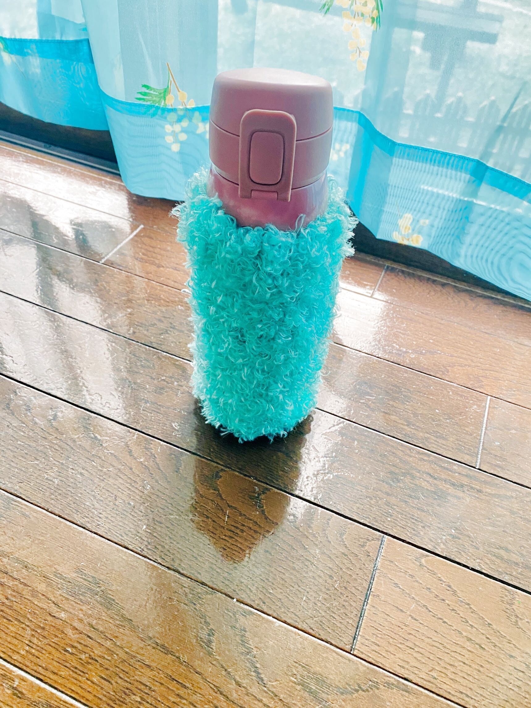 余った毛糸で水筒カバー