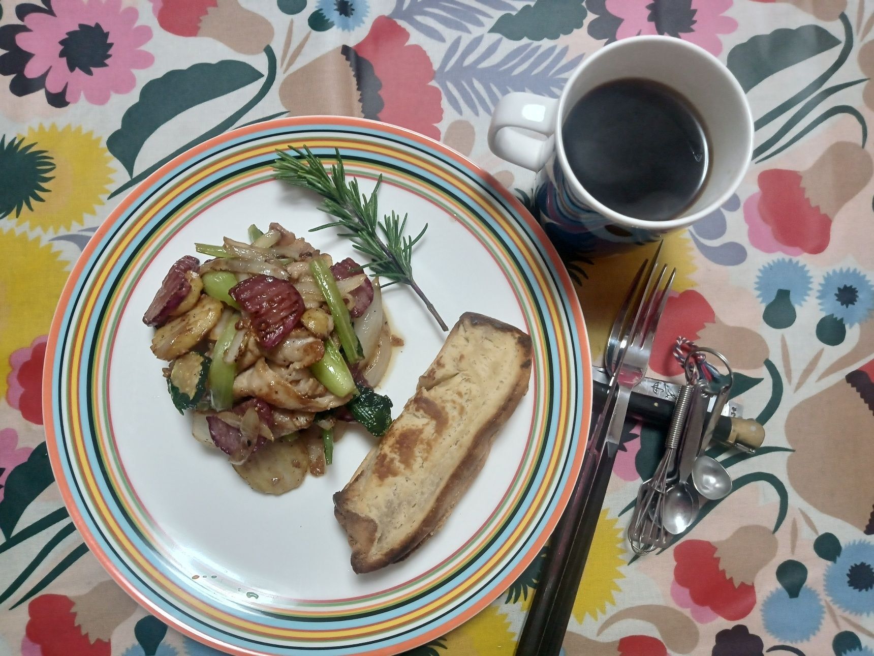 今日の「あさたべ」ヌーベルChineseとパンとアメリカーノ