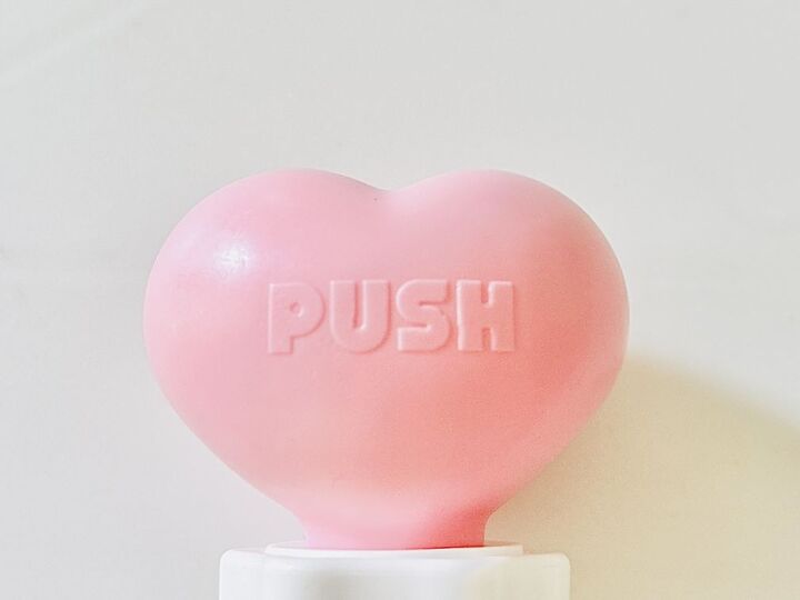 【ダイソー】オモチャに見えますが…大人がうれしい便利アイテム!これさえあれば「大きいサイズを買っても安心」