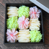 春色3色　華やか花団子