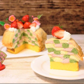 断面萌え！ひなまつりチェックミルクレープ