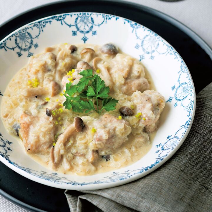 【君島十和子さんの腸活レシピ】ずっと作り続けている「チキンのレモンクリーム煮」の作り方。きのこたっぷりで腸が喜ぶレシピです♪