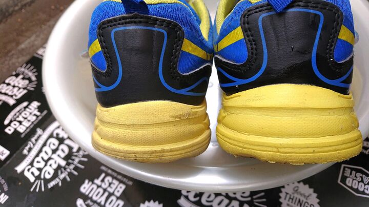 スニーカーのソール部分の汚れを一発でキレイにする方法!新品みたいにピカピカに