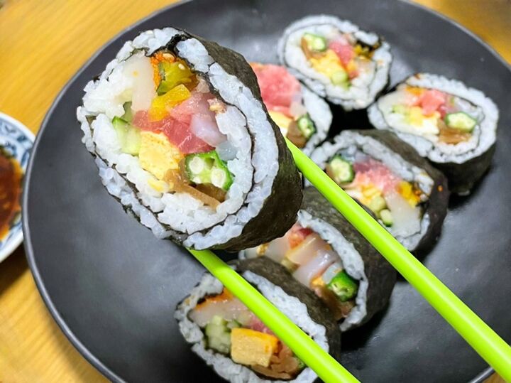 『世界ニッポン行きたい人応援団』11種類の具が味わえる究極の太巻きが美味しすぎた!!巻き方と具材の切り方の工夫で、不器用さんでも形になるよ♪