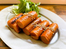 1本50円の魚肉ソーセージで作る「ヤンニョムソーセージ」の作り方。つまんでパクパク。が止まらない美味しさですよ♪