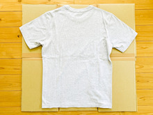 Tシャツが秒でぴしっと畳める！段ボールとガムテで作る「シャツたたみ機」が便利すぎて、お店でも使えばいいレベル♡