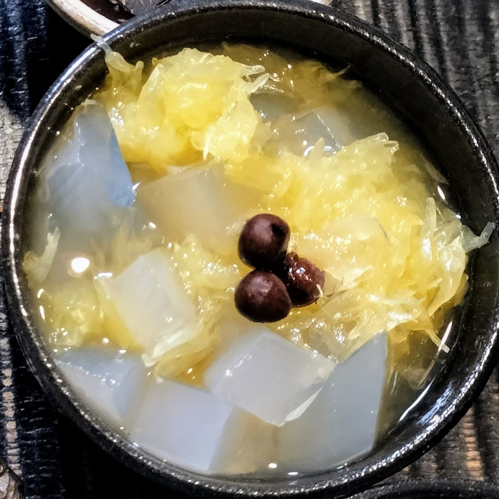 果汁たっぷり！つぶつぶサンフルーツみつ豆！爽やか〜！