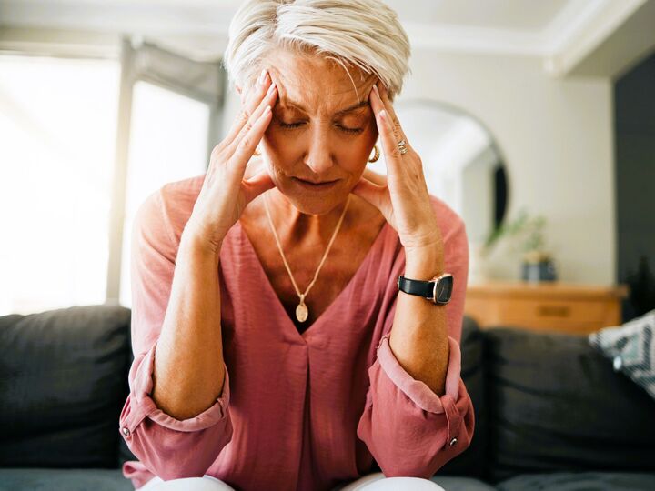 「歳だから」と片づけると危険!気力がわかない、夜眠れない…。5月に増える「見えない不調」とは?
