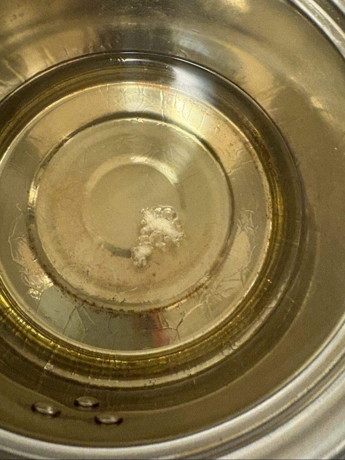 小さな片手鍋に3㎝くらい油を入れて中火で揚げていきます！
