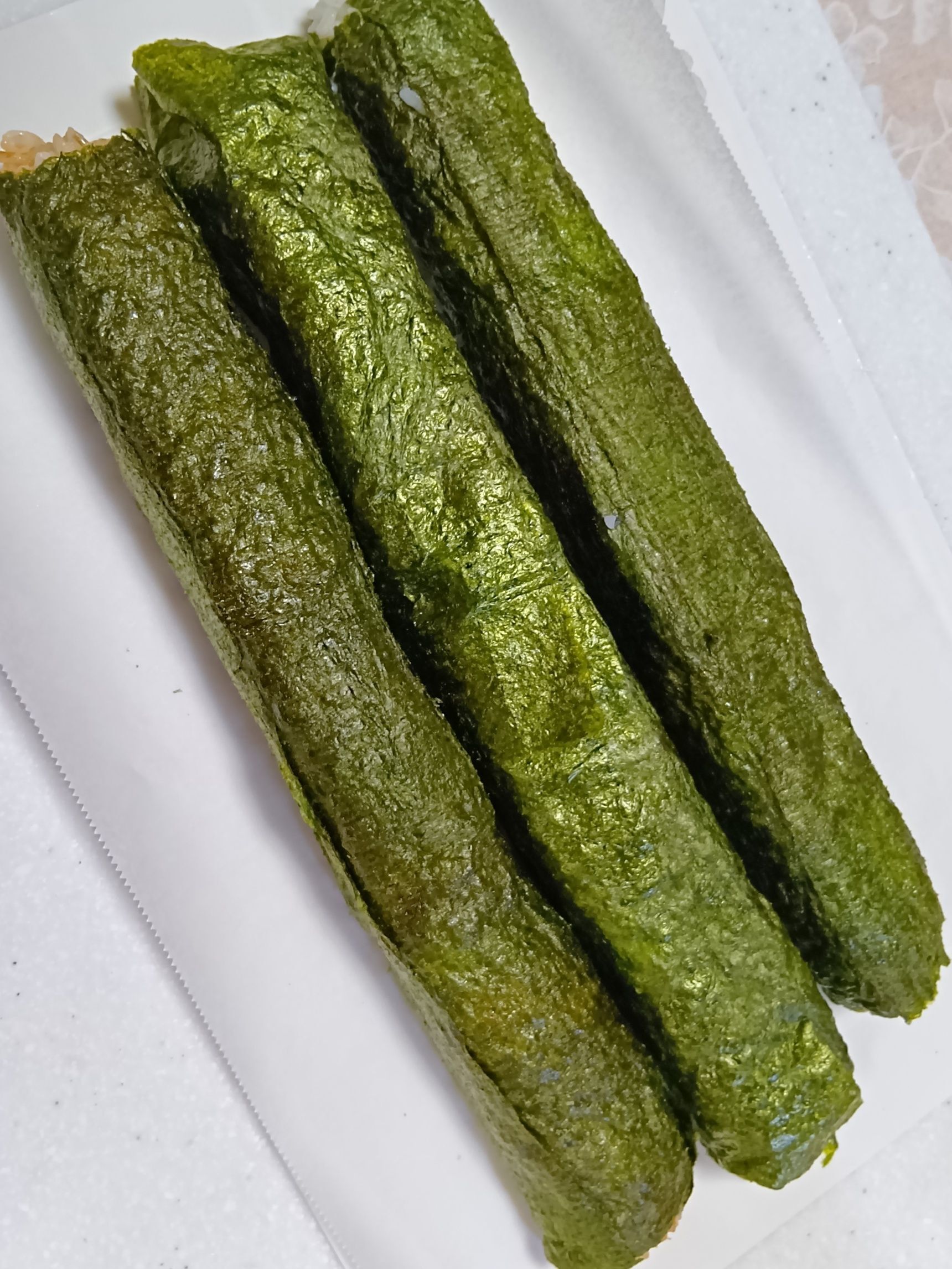 完成した3本を8等分します