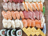 【コストコ】厚切りで美味しい！寿司ファミリ―盛48貫