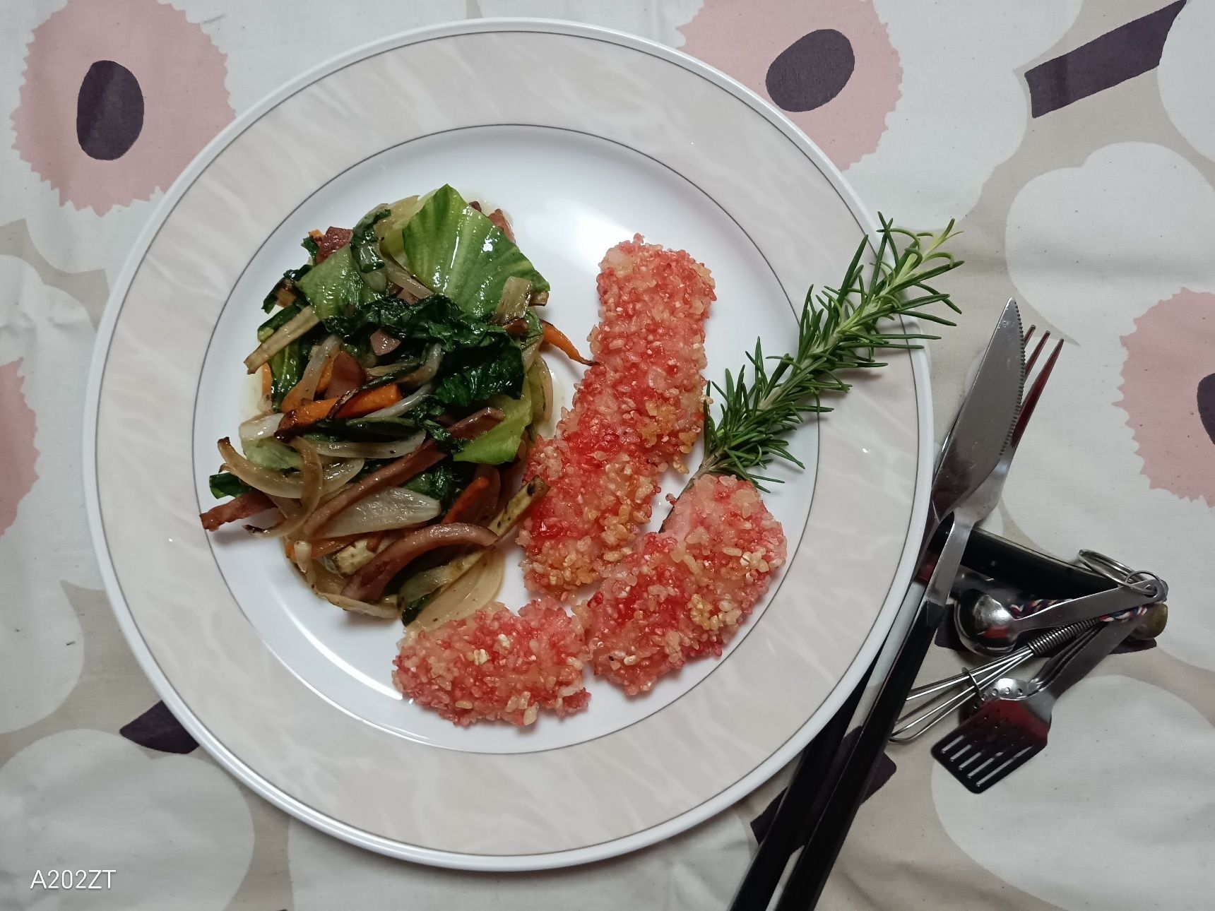 Pangasiusの道明寺粉焼き romaineソテー添え
