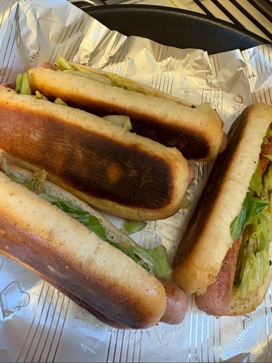 ふんわりカリッカリになるまで上下ひっくり返して焼いちゃいます！