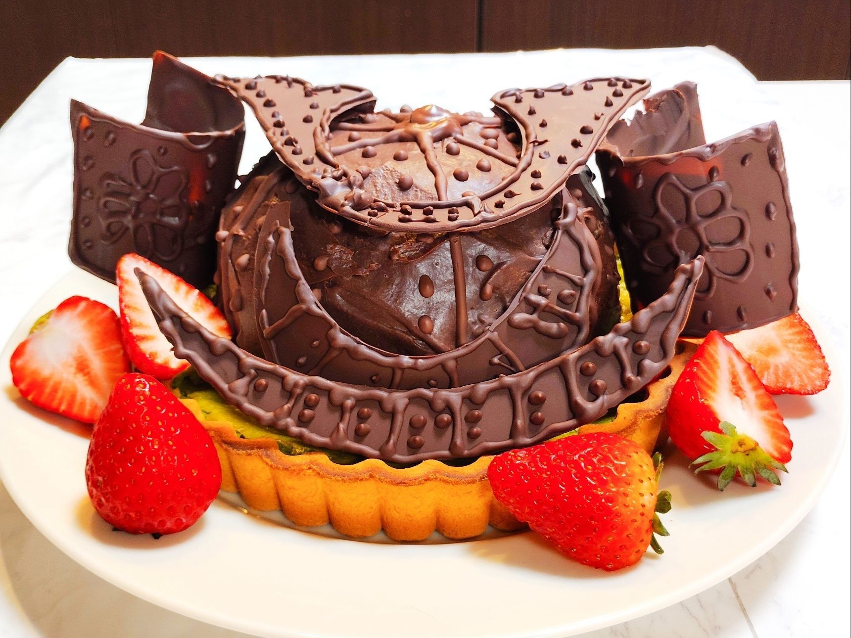 あこがれの兜ケーキ！中身はティラミスです！