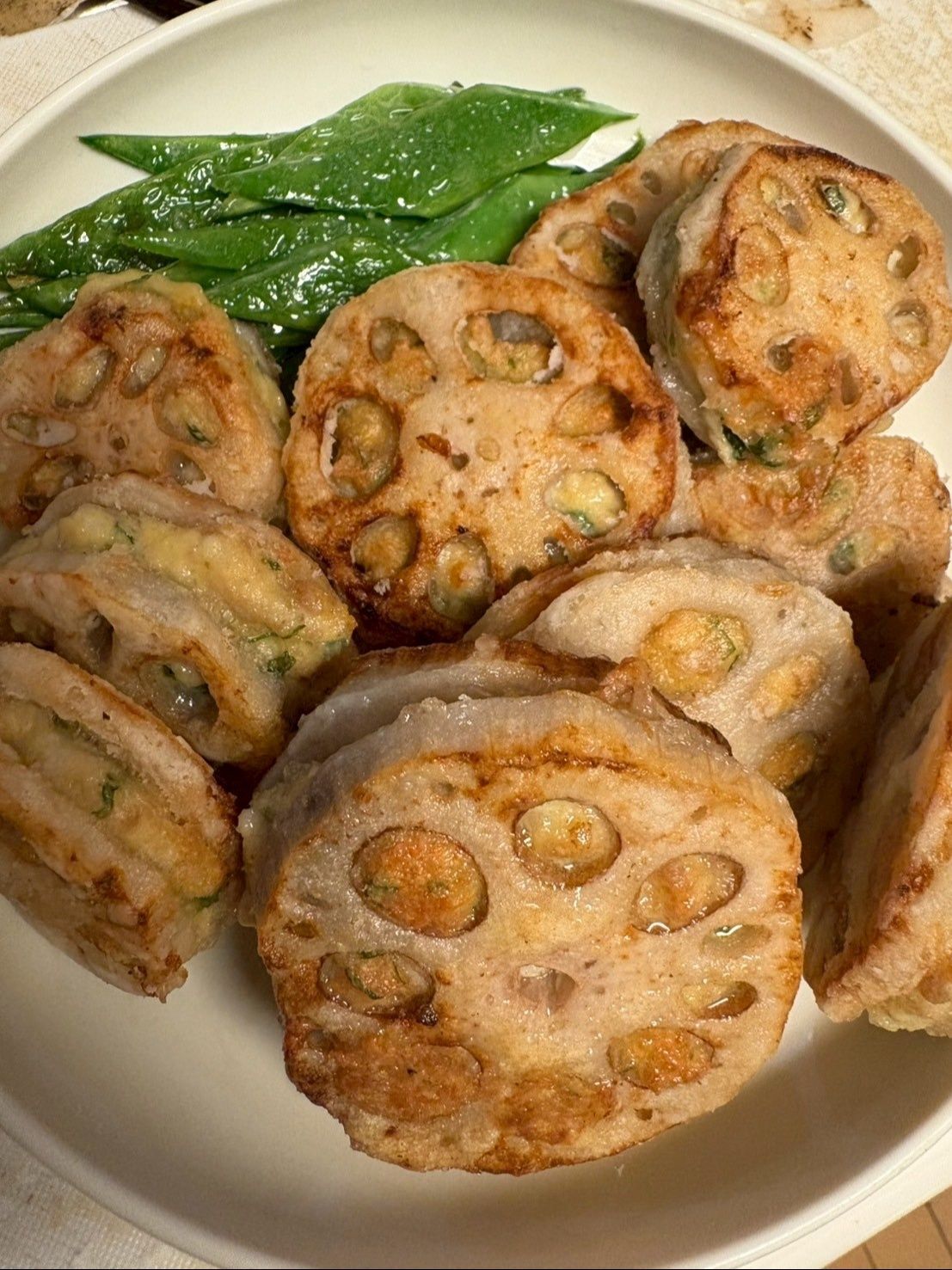油を敷いて両面焼き色が付くまで焼いてください
