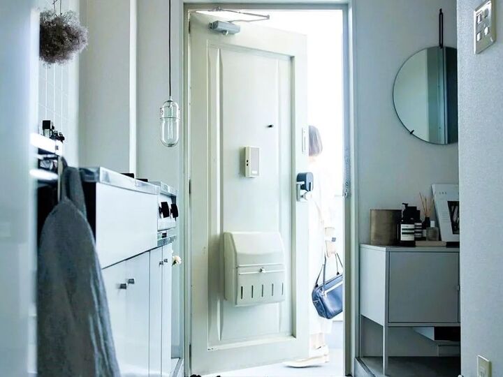 【40代の一人暮らし】狭いお部屋の使い方。25平米ワンルーム「家具選び」と「収納」にコツがある