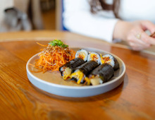 若く見られるために！50代に向けて〈韓国料理〉が最強の美容食な理由4つ。