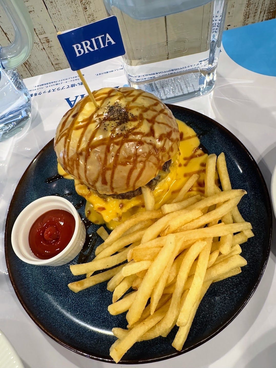 ・水がおいしい！濃い味バーガー