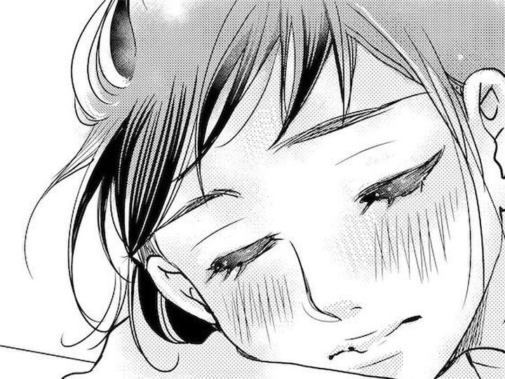 バルスルームでひとり、唇に残った余韻をそっと確かめる。彼のことを思いながら【子宮恋愛#33】