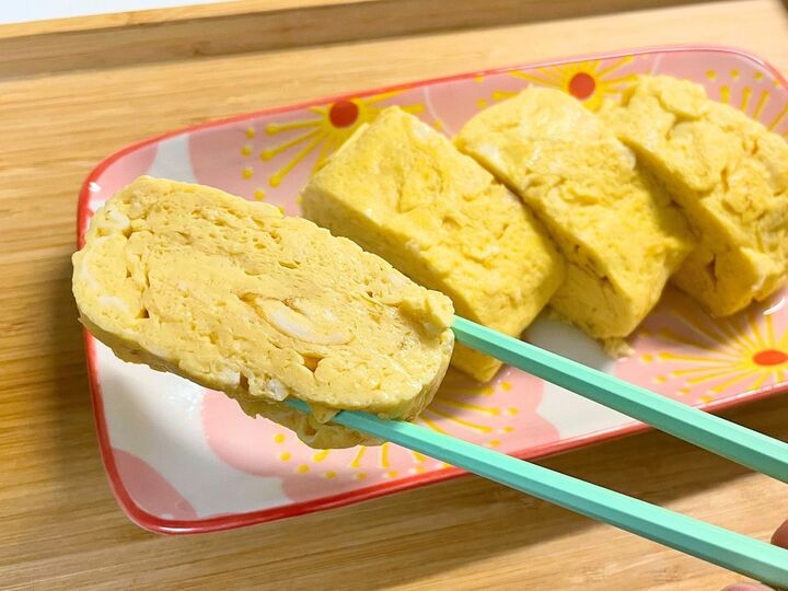 【家事ヤロウ!!!】和田明日香さんの「だし巻き玉子」はだし多めでもふわっと固める!極上食感に仕上がるコツが2つあります♪