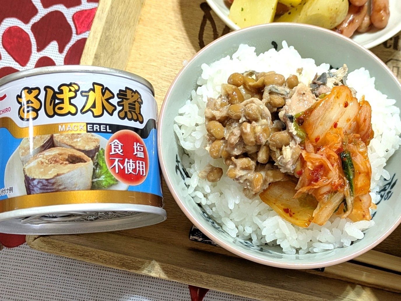 ◇さば水煮缶とキムチと納豆を和えてご飯に