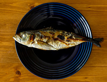 もうぐちゃぐちゃな食べ方は卒業！プロに教わる『一尾魚』をキレイに食べるコツ