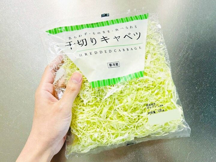 袋入り「千切りキャベツ」でメインおかずができちゃった!洗い物ほぼゼロでラクチン&簡単すぎる~!