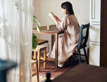 【50代の一人暮らし】築45年賃貸団地の〈古いキッチン〉見た目が素敵に見える秘密。